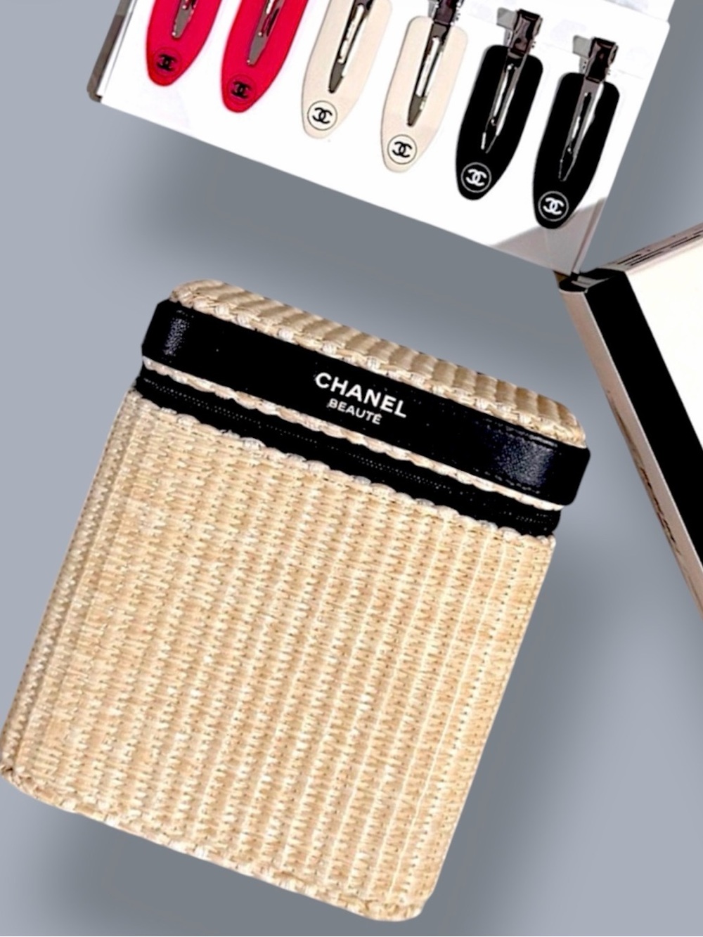 CHANEL Beauté Les Beiges Woven Pouch & Hair Clips